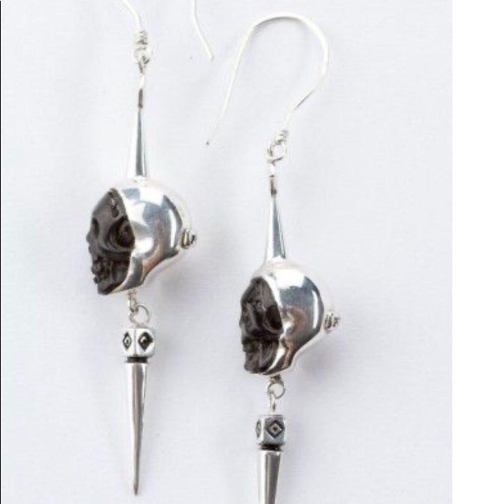 Iso spell earring .DO NoT BUY  , I am looking for.